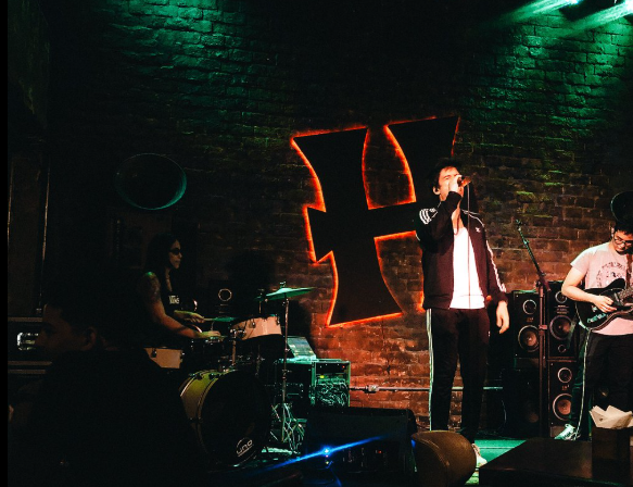 Dia Rock no Hoots Gastropub